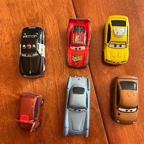 Die Cast Mattel Disney Cars-set of 6 - Picture 7 of 9